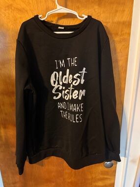 Black 'I'm the Oldest Sister' Graphic Kids Sweatshirt